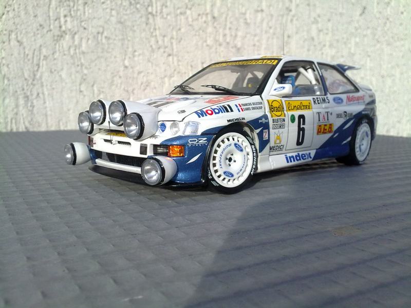 comp_Ford Escort RS Cosworth2.jpg