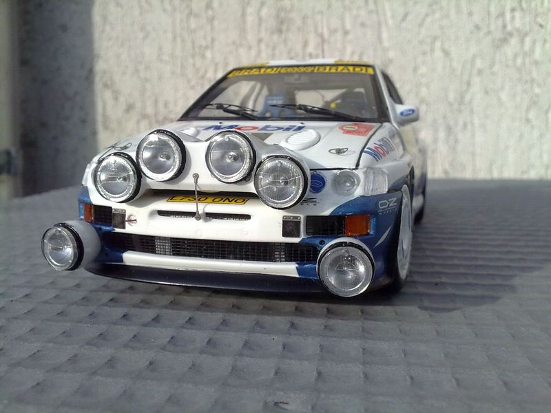 comp_Ford Escort RS Cosworth4.jpg