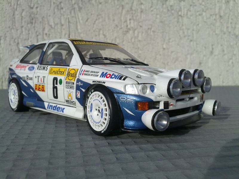 comp_Ford Escort RS Cosworth5.jpg