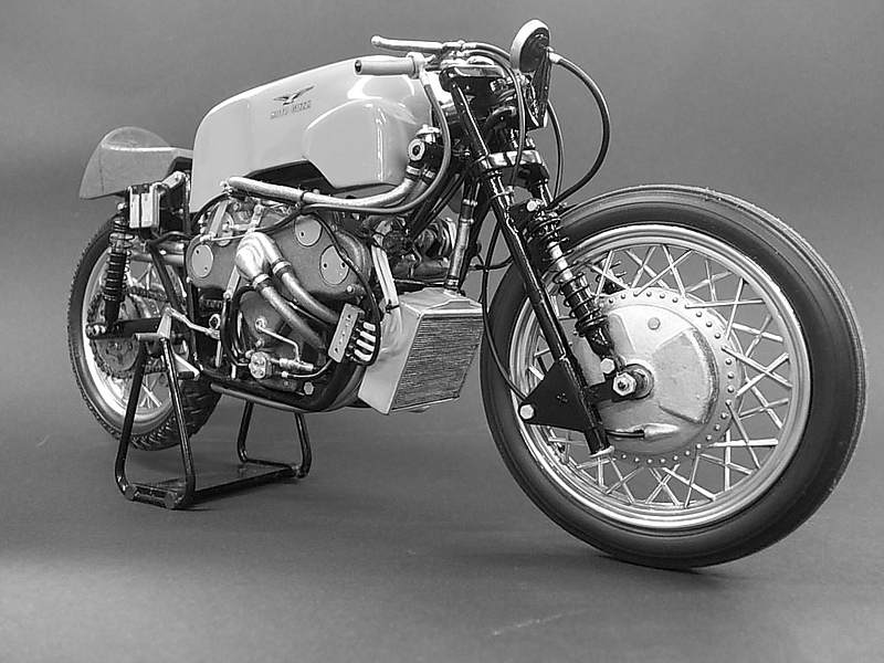 Protar moto shop guzzi v8