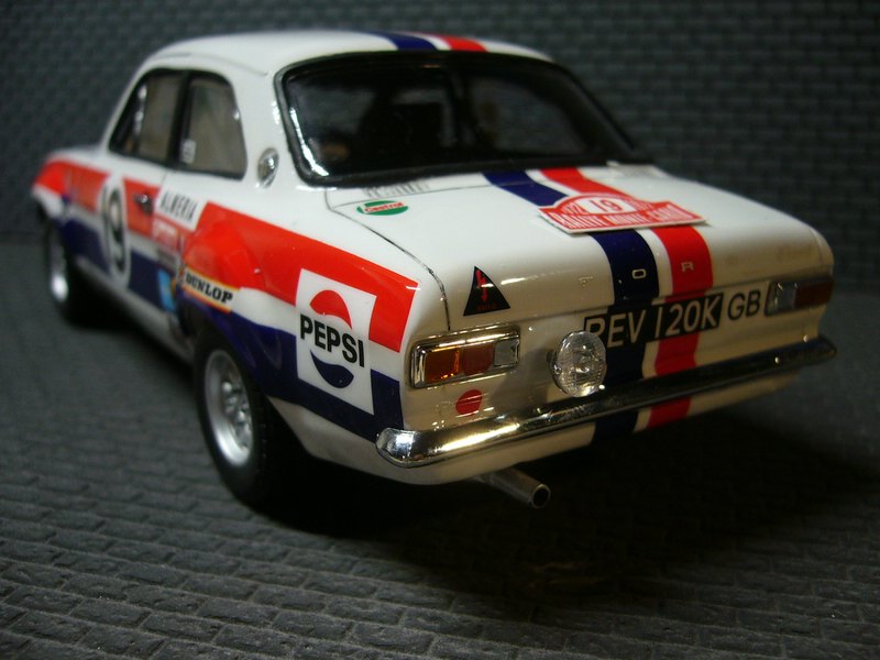 Maquette gagnant Ford Escort Mk1 RS1600 1972 Daily Mirror Rally Roger... 1/24